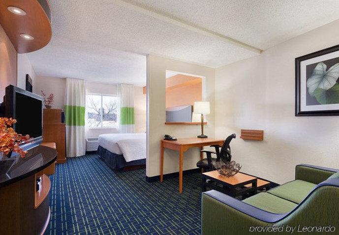 Fairfield Inn & Suites Fort Worth University Drive מראה חיצוני תמונה