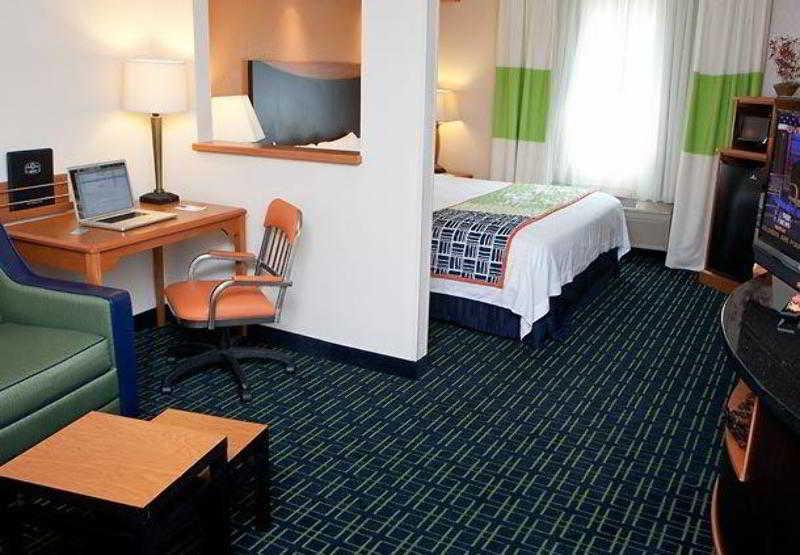 Fairfield Inn & Suites Fort Worth University Drive חדר תמונה